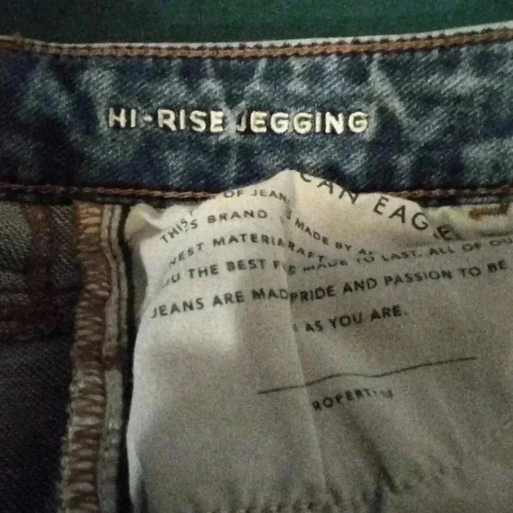 American Eagle Jeans - Picture 3 of 4